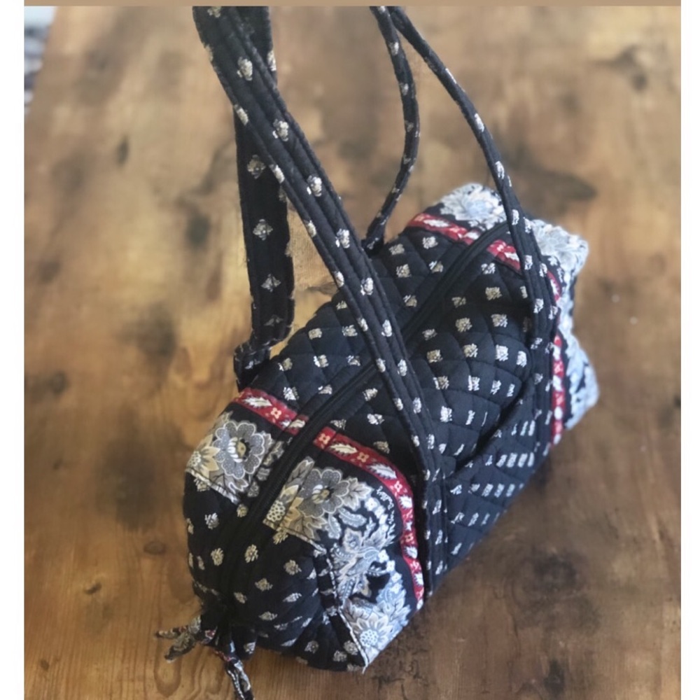 Vera Bradley | Black Quilt Hand Bag - Picture 2 of 6